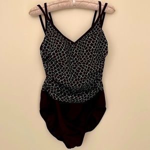 Trimshaper Women’s Swimsuit One Piece Size 12 Color Brown/Blue